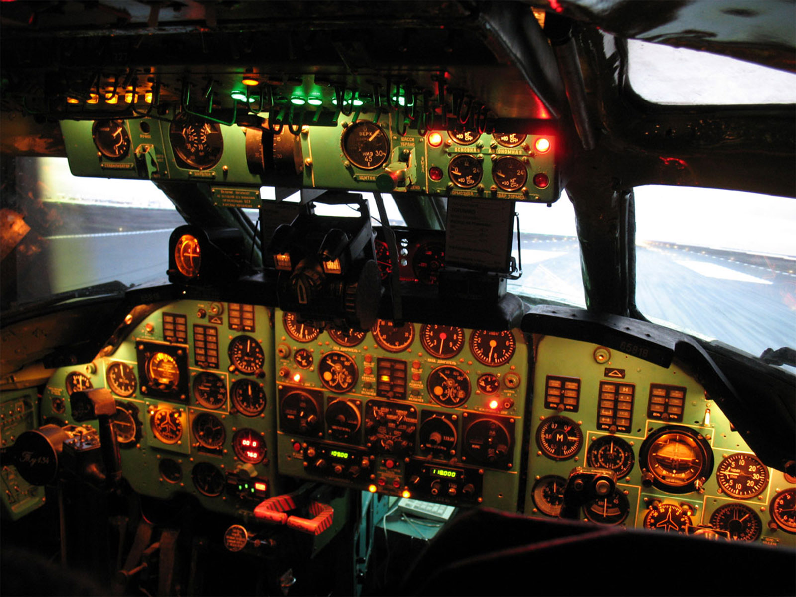 Tupolev Tu-134 flight and navigation training device history